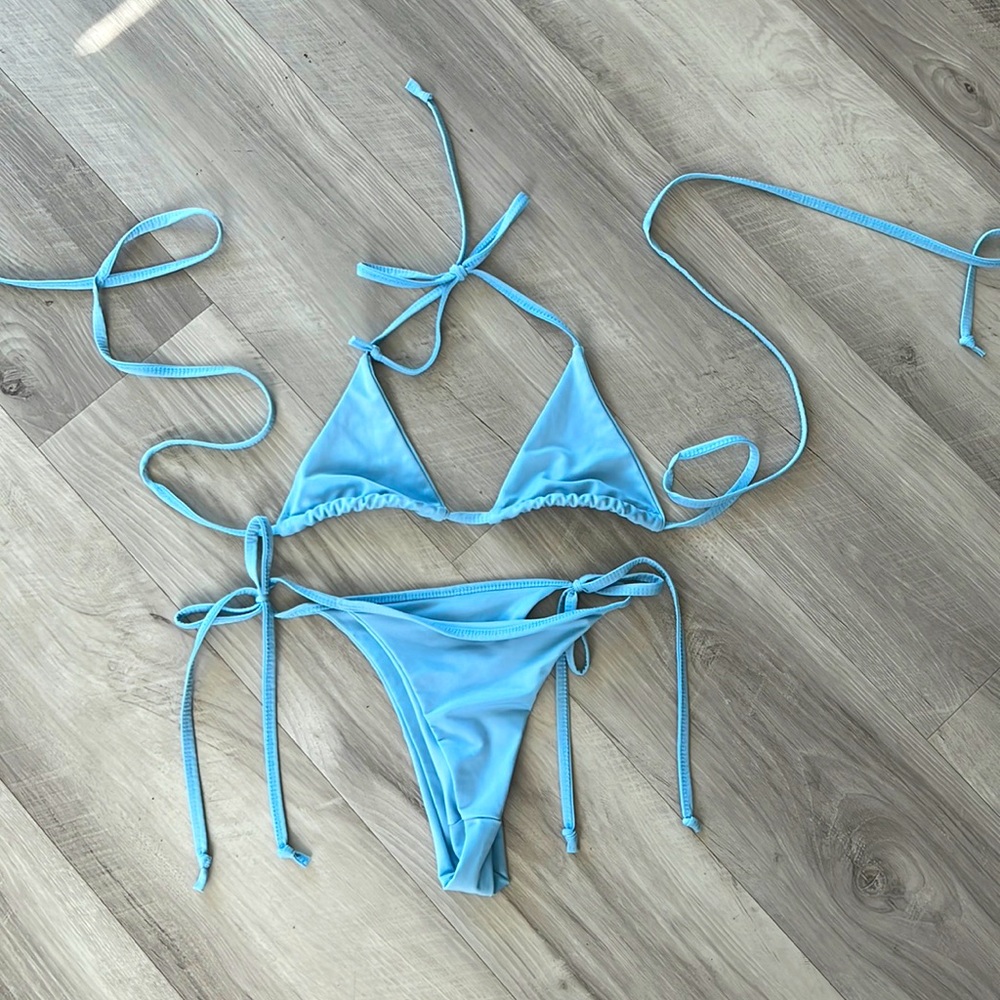 Fashion Nova Swim suit. Size small